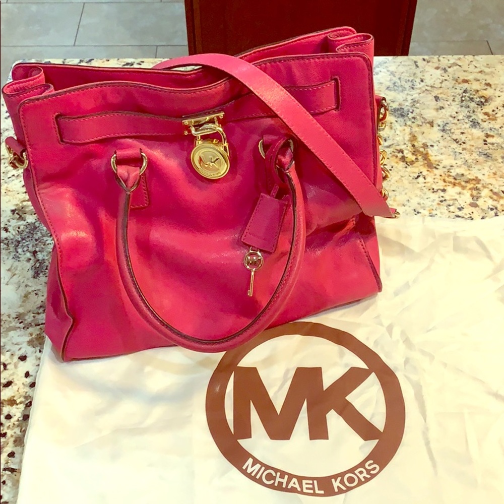 PRICE DROP! Michael Kors leather purse